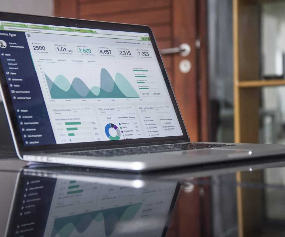 Evaluate a moving company using charts if need be