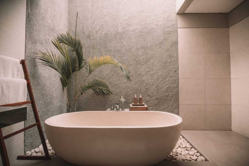 Image of a modern bathroom