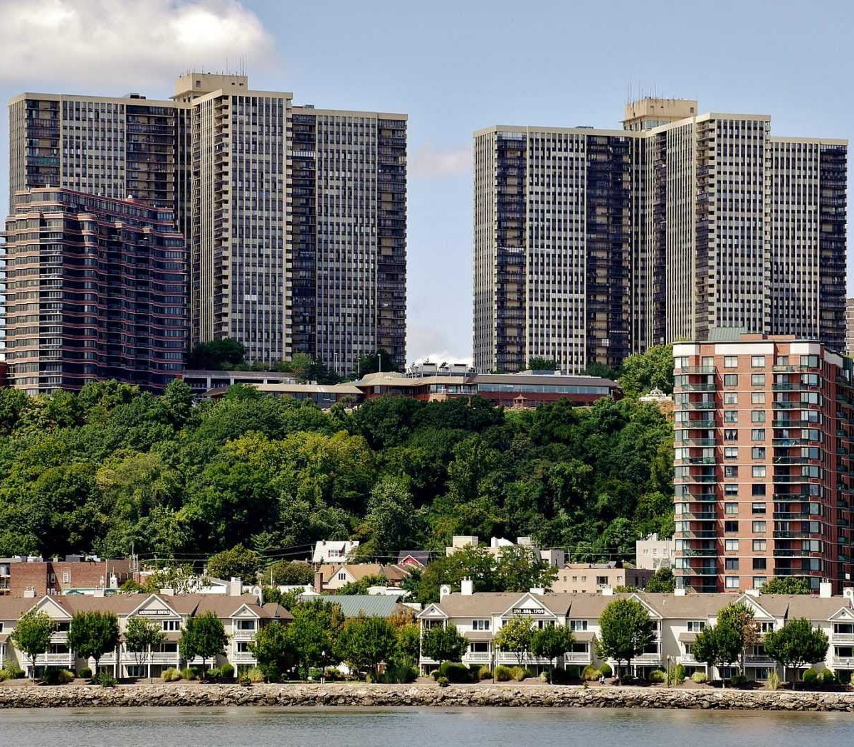 Vector Movers NJ is a high-quality Edgewater moving company